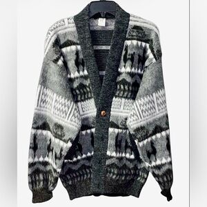 Tejidos Centenario Llama Motif Cardigan Sweater
